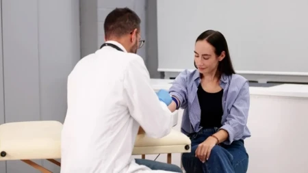 Ovo su 4 obavezne krvne pretrage za žene 40+: Evo koji parametri najbolje opisuju vaše stanje