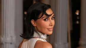 Čudno, nenosivo, pravljeno u automehaničarskoj radnji: Kim Kardašijan uklopila svaku boju do tančina, čovek samo da joj se divi