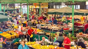 Svaki dan jedemo ovo voće misleći da je najzdravije, a stručnjaci upozoravaju: Prepuno je pesticida