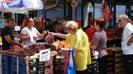Svi idu rano na pijacu, a prave veliku grešku: Ove 3 namirnice nikad ne uzimaju pre 11 sati