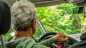 Deka pun kao brod, a nije imao pojma: Mesecima mu stajala ozbiljna lova u kolima