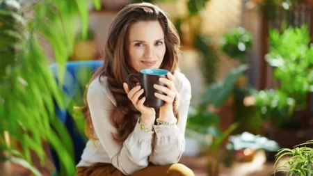 Pijete kafu posle 15h? Lekari upozoravaju šta to radi energiji i snu