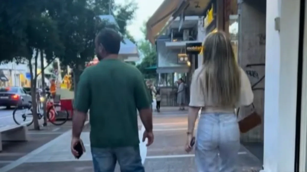 Mama će na ovo po-bes-ne-ti, ćerka preslikana otac: Kada vidite njihov hod, jasno će vam biti da krv nije voda