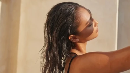 Danas oprana, sutra froncle: Kosa se sporije masti, a ovo treba da uradite tokom pranja