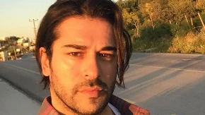 Šta se desilo sa čuvenim Bali-begom? Bio je najlepši Turčin i san miliona žena, a evo gde je danas i kako izgleda 