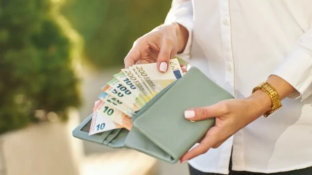 Stižu im velike pare: Za 3 znaka horoskopa od 17. jula počinje uspešan period