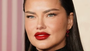 Valjda je sve dobro, jer ovo ne izgleda baš najsjajnije: Adriana Lima neprepoznatljiva, što je ova žena ovoliko smršala?