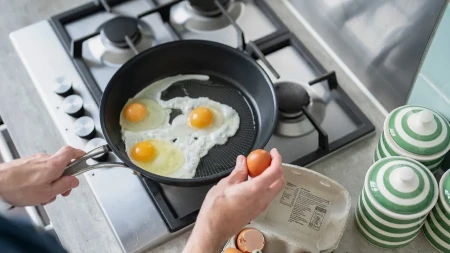 Ulje više ne koristim! Baka mi je rekla da tiganj podmažem ovim i ništa se ne zalepi!