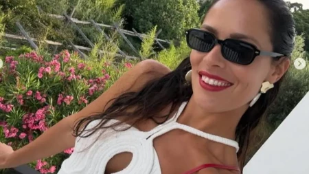 Ovo je najtraženija haljina! Ne skida je ni Ana Ivanović, košta 700 evra, a krojačica može da je sašije za 3.000 dinara