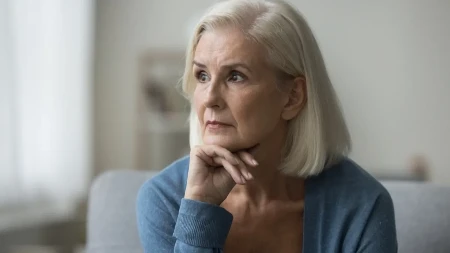 Posle smrti muža javila mi se stara ljubav: Njegove reči su me rasplakale, ali me muči jedna stvar