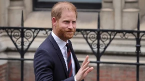 Trebali svi zajedno, a sada dolazi sa, neki problem se desio: Princ Hari će stiže u London?