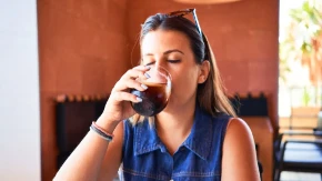 Kardiolog rakrinkao veliku zabludu o popularnom piću: Pijete svaki dan, a razara vam srce!
