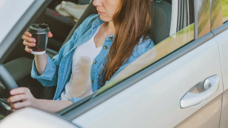 Koliko puta ste prosuli kafu i iznervirali se? Narodno verovanje kaže da to nije slučajno, a evo kad najavljuje i novac