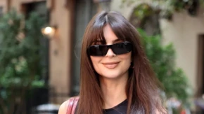 Emili Ratajkovski u Grčkoj skinula baš sve: Ušla gola u more, a pogledajte čime je sakrila intimni deo