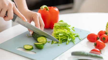 Drvena ili plastična daska za sečenje? Kuvar otkriva koju nikada ne bi kupio