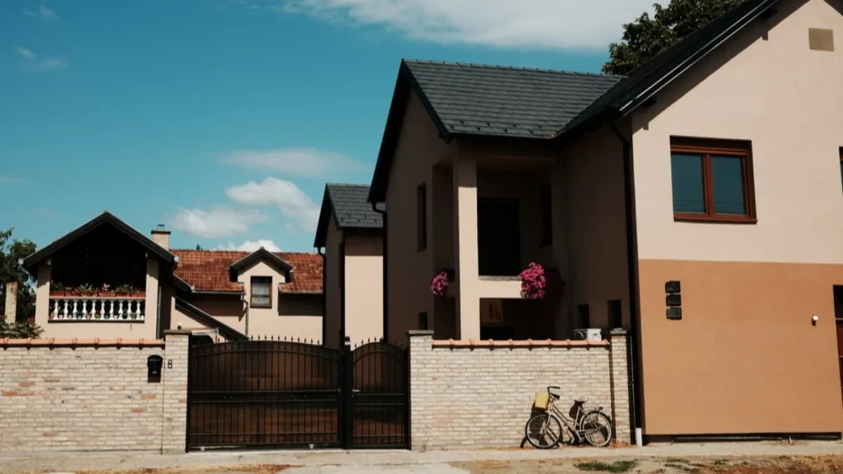Privlači ljubav i zdravlje, svako dvorište mora da ima ovu biljku: Koje cveće koje su sadile naše bake da bi porodici donelo sreću?