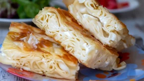 Preliv za pite po receptu pekara: Narastu preko pleha, postanu vazdušaste i sočne!
