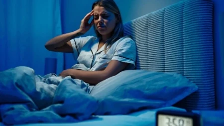 Patite od nesanice? Pojedite šaku ovih grickalica pre spavanja