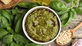 Napravite pesto za 5 minuta: Neuporedivo bolji od kupovnog, a i jeftiniji