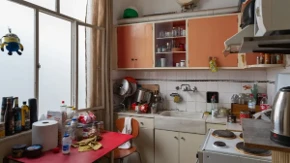 Ustajali miris vas izluđuje? Jedna greška ga vraća iznova, evo kako da ga uklonite