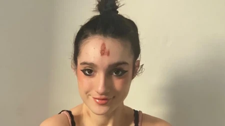 Sa 11 godina brojala svaku kaloriju, sa 14 više nije mogla da hoda: Mikelina priča ledi krv u venama