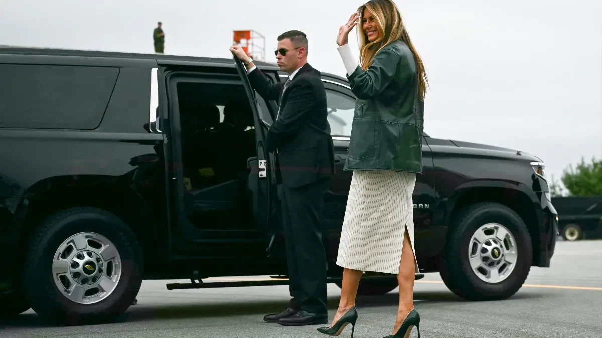 Melanija Tramp u boji koju ćemo gledati cele jeseni: Skupa kožna jakna i štikle u istoj nijansi izgledaju besprekorno
