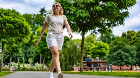 „Tiho hodanje“ postaje sve popularnije: Kažu da je zdravije od obične šetnje