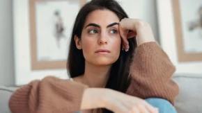 Rodila sam ćerku, a onda je usledio pakao! Svekrva se naljutila, a muž stao na njenu stranu