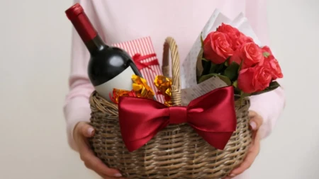 Ne nosite flašu u goste: U ovim situacijama je pametnije izabrati drugačiji poklon
