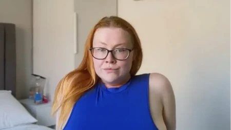 Tijana ima grudi teške 18 kg koje ne prestaju da rastu! Kičma joj puca, jedva diše, a ne sme na operaciju