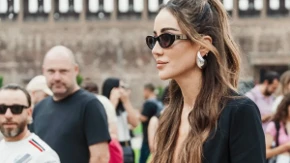 Cela Venecija gledala je sinoć u ovu Srpkinju! Zmija oko vrata, u srebru od glave do pete, bukvalno kao boginja!