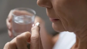 Ovo morate da znate pre nego što popijete aspirin: Lekar upozorava na kobnu grešku